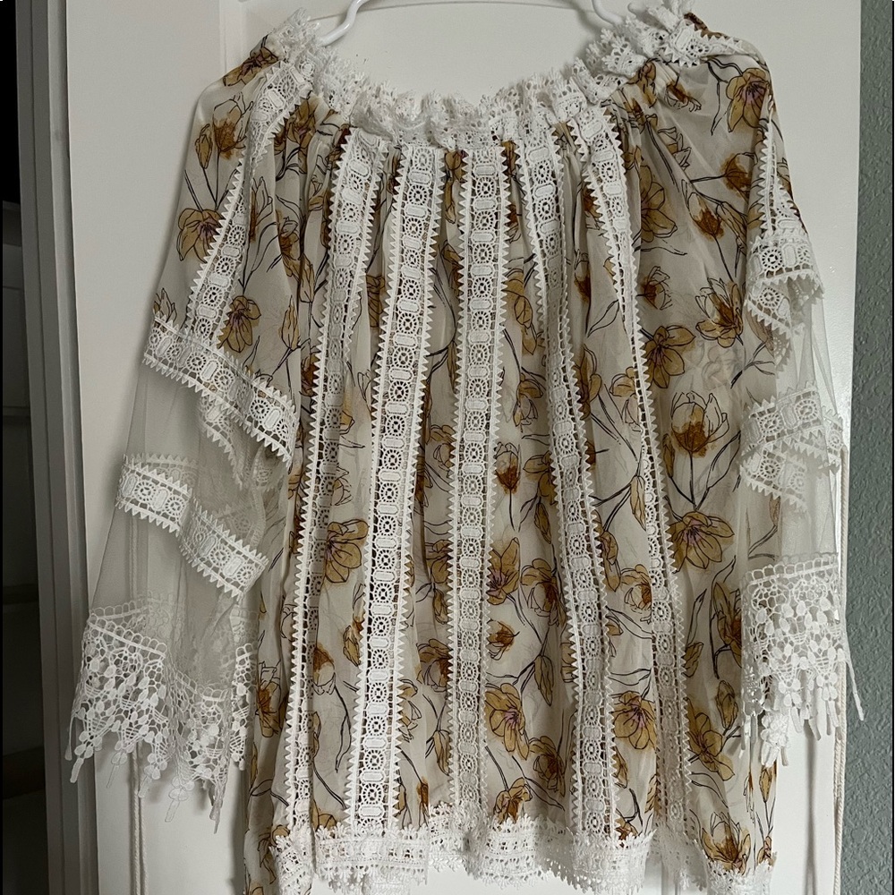 Off the shoulder lace and floral cream top with mesh sleeves size small